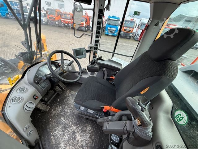 Încărcător pe roți VOLVO L150H Radlader *Schnellwech. *Waage *3. Funktion