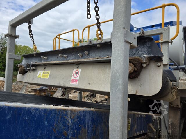 Semi Mobile Jaw Crushing Unit Omega J1065S Jaw Crushing Plant