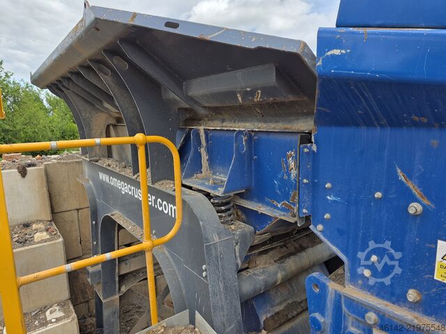 Semi Mobile Jaw Crushing Unit Omega J1065S Jaw Crushing Plant