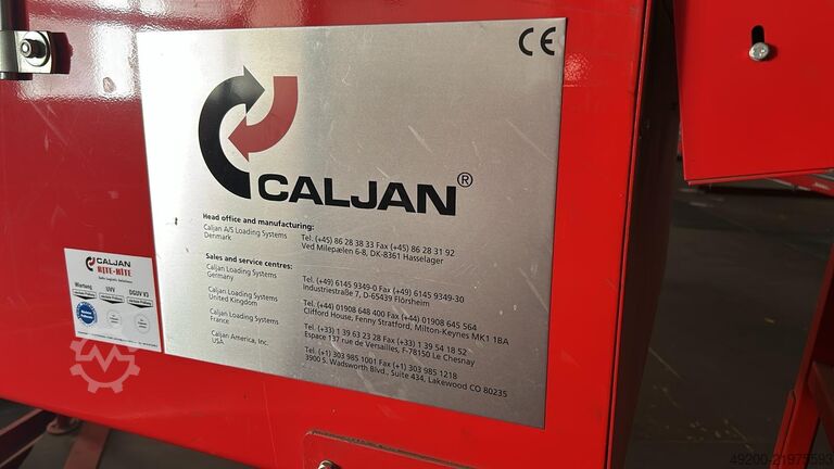 Pakkaus- ja kuljetusjärjestelmä Caljan Verpackungs- und Transportanlage