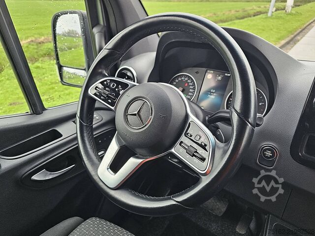 Kõrge katusega universaal MERCEDES-BENZ SPRINTER 316 L2H2 LED Mbux10