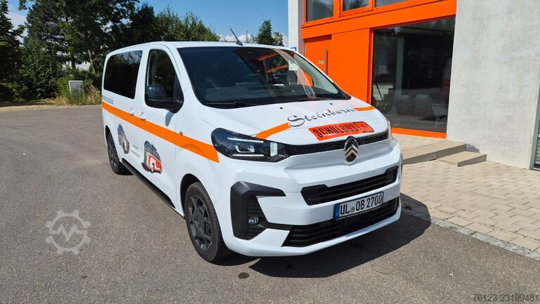 مینی‌بوس Citroën SpaceTourer Opel Zafira Plus M 9 Sitzer