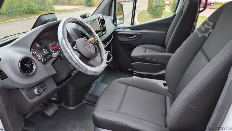 مینی‌بوس MERCEDES-BENZ Sprinter 315 VIP Mobility 23 Airline Stock