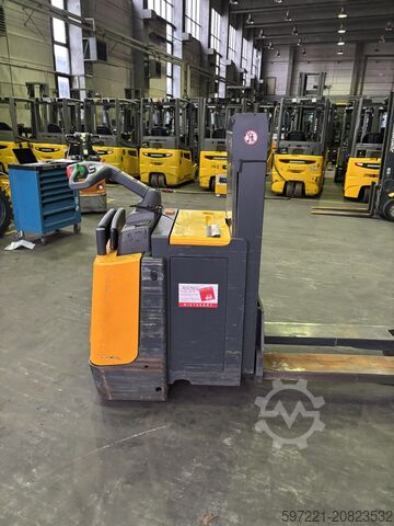 Palletstapelaars Jungheinrich ERD 220