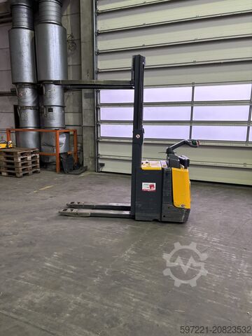 Palletstapelaars Jungheinrich ERD 220