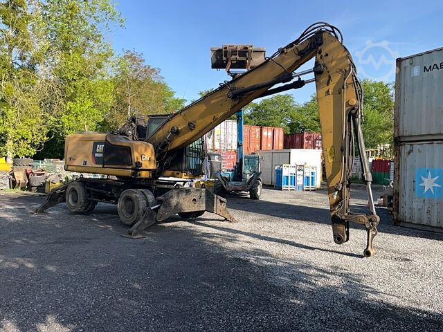 Medžiagų tvarkymo įrenginys Caterpillar MH3024