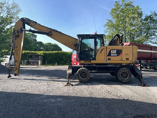 Medžiagų tvarkymo įrenginys Caterpillar MH3024