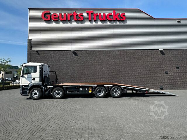 Car carrier van MAN TGS 35.520 8X2 OPRIJWAGEN/MACHINE TRANSPORTER/P...