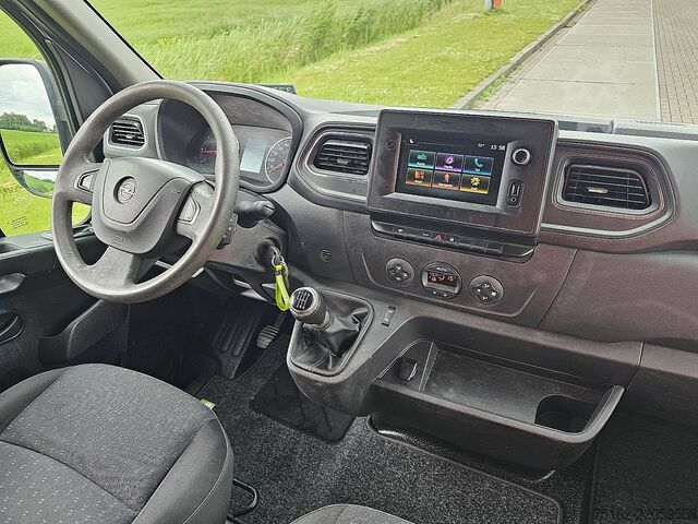 Camioneta familiar de techo alto OPEL MOVANO 2.3 CDTI 135 L2H2