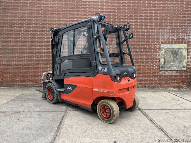 Електрически мотокар с 4 колела Linde E45HL-01/600