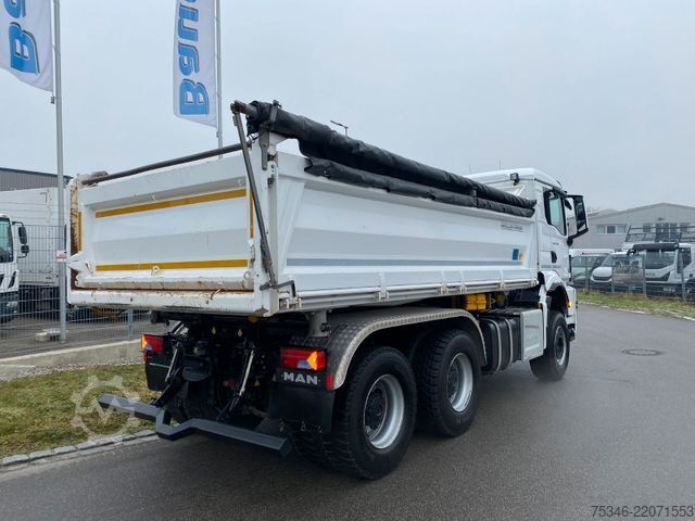 Truk bak dump tiga sisi MAN TGS/26.510/6x4 BL/Bordmatik/Retarder/90to/82 tkm