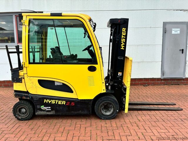 Empilhador eléctrico de 4 rodas Hyster J 2.5 XN