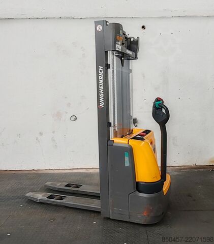 Палетни слагачи Jungheinrich EJC 112 LI ION 3.2m/ 698h/ 2020y