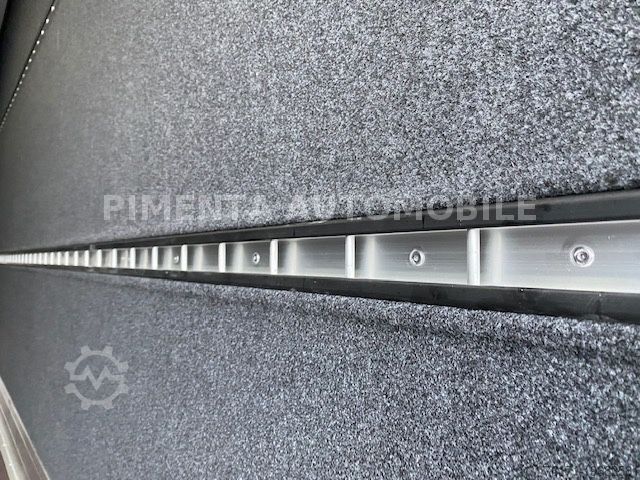 Furgoneta caja VOLKSWAGEN Crafter 50 FILZ KOFFER 2,40mH NAV KLIMA TEMPOMAT