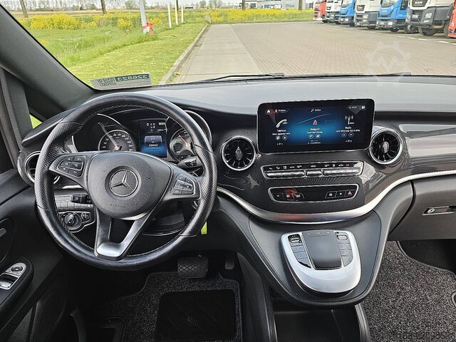 Matkustajaliikenne MERCEDES-BENZ EQV 300 5 + 2 Zits Rolstoel!