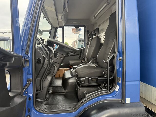 Lava-auto takalaitanostimella Iveco eurocargo 160-250