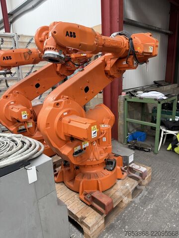 روبوت صناعي ABB IRB 6640-205/2.75 IRC5 controller