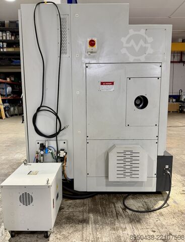 Centru de strunjire și frezare CNC Goodway GLS2000LYS