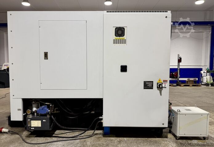 Centru de strunjire și frezare CNC Goodway GLS2000LYS