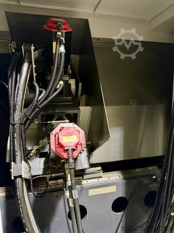Centru de strunjire și frezare CNC Goodway GLS2000LYS