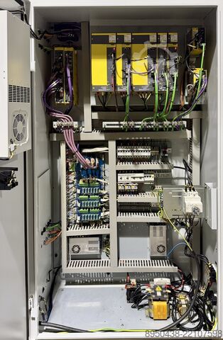 Centru de strunjire și frezare CNC Goodway GLS2000LYS