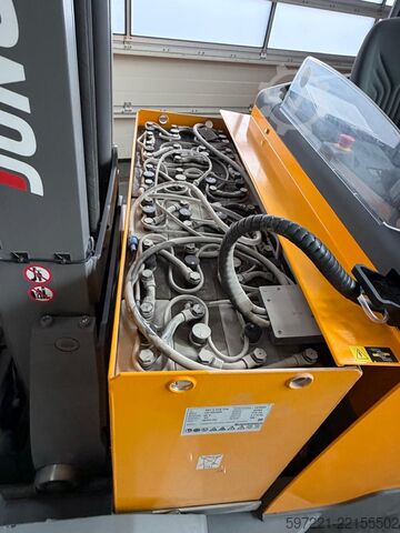 Dört yollu reach trucklar Jungheinrich ETV-Q25