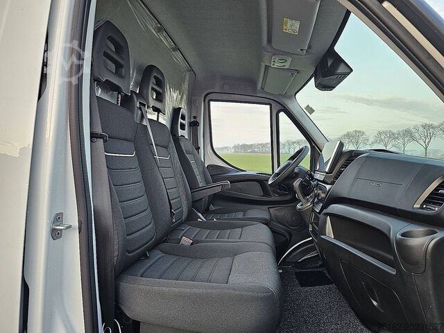 รถสเตชั่นแวกอนหลังคาสูง IVECO DAILY 35C18 N1 ! ac aut EURO6