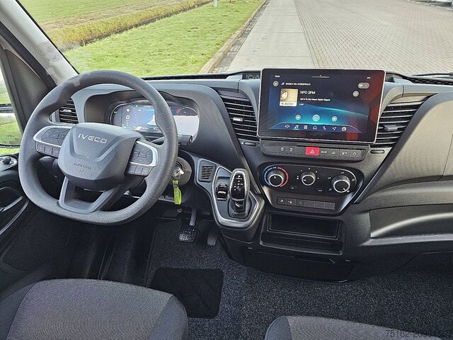 รถสเตชั่นแวกอนหลังคาสูง IVECO DAILY 35C18 N1 ! ac aut EURO6