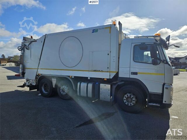 Sorphirðubíll Volvo FM370 6x2 1-chamber compactor truck with Zoeller b