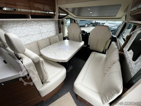 Xe cắm trại tích hợp Eura Mobil Integra 890 EB