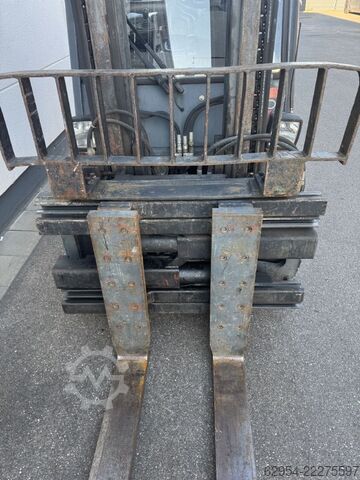 ディーゼル フォークリフト Linde H 30 D Kabine STVO nur Export