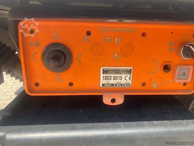 Flutningsbíll með kassa og lyftiafturrönd Iveco Daily 35C14 Hi-Matic Koffer+LBW*4,40 L *