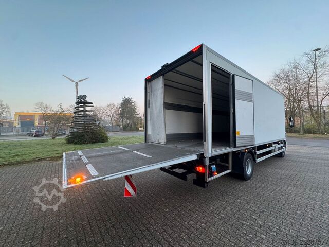 冷蔵トラック DAF LF 16.260 Tiefkühlkoffer mit Ladebordwand