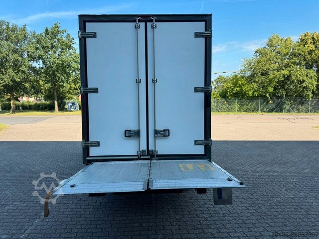 Refrigerator body van IVECO Daily 35S16 Tiefkühlkoffer mit Ladebordwand