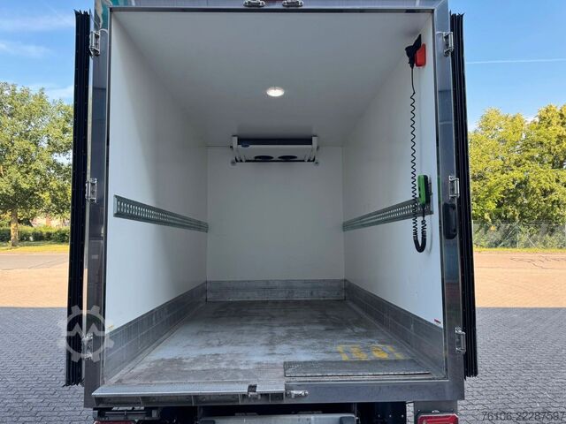 Refrigerator body van IVECO Daily 35S16 Tiefkühlkoffer mit Ladebordwand