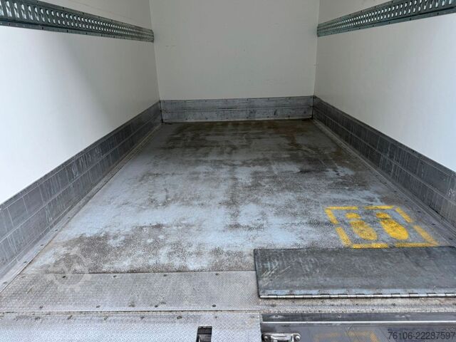 Refrigerator body van IVECO Daily 35S16 Tiefkühlkoffer mit Ladebordwand