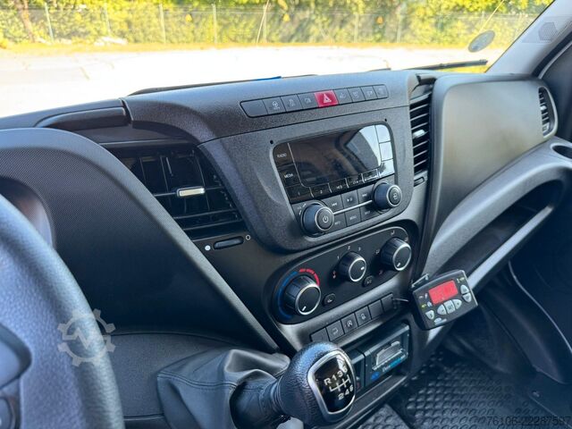 Refrigerator body van IVECO Daily 35S16 Tiefkühlkoffer mit Ladebordwand