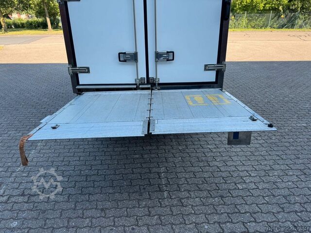 Refrigerator body van IVECO Daily 35S16 Tiefkühlkoffer mit Ladebordwand