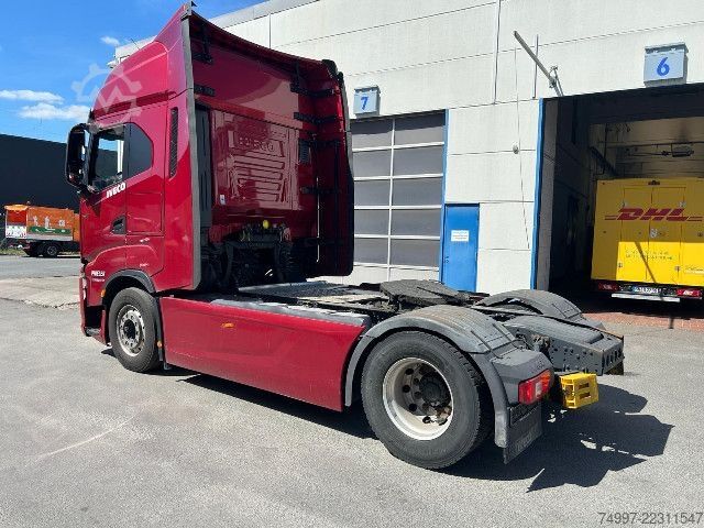 Standaard trekker IVECO AS440S46T/P / Retarder / Leder
