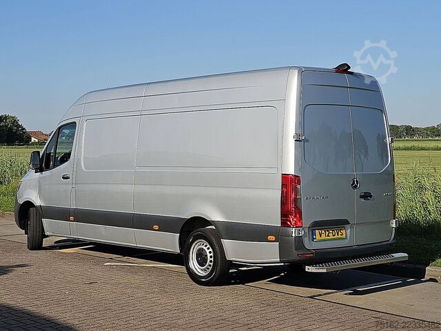 High-roof van MERCEDES-BENZ SPRINTER 315 L3H2 Mbux Automaat!