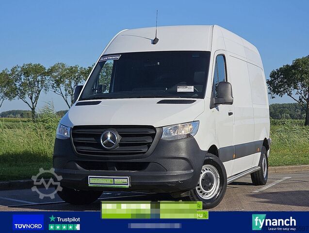 High-roof van MERCEDES-BENZ ESPRINTER 55 kWh 168 km wltp