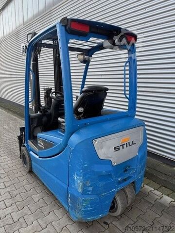 Chariot élévateur électrique à 3 roues Still RX20-16L