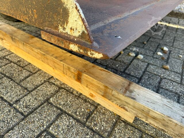 Máy xúc telescop Merlo Rot 30.13 XS