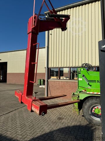 Máy xúc telescop Merlo Rot 30.13 XS