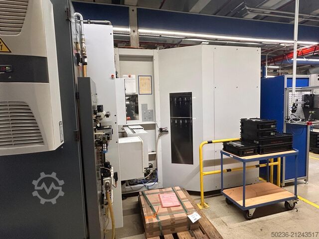 Vertikales Bearbeitungszentrum Stama MC334