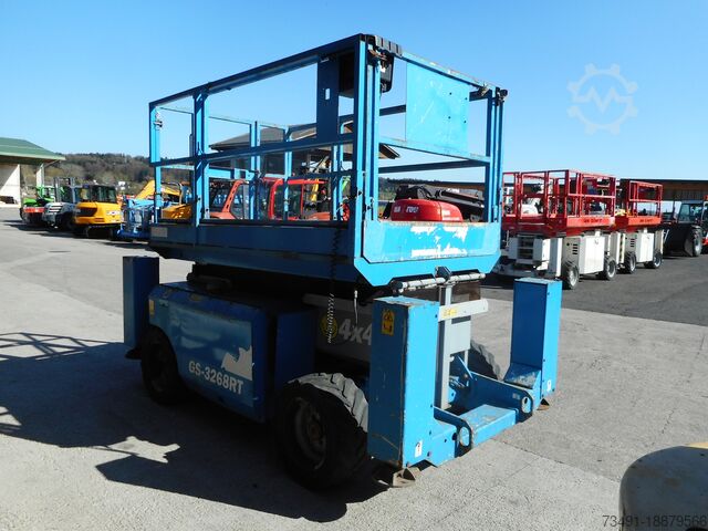 Podnośnik nożycowy Genie GS-3268RT ( 11,75m )