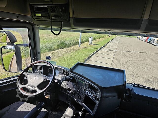 Plattformanhänger SCANIA R450