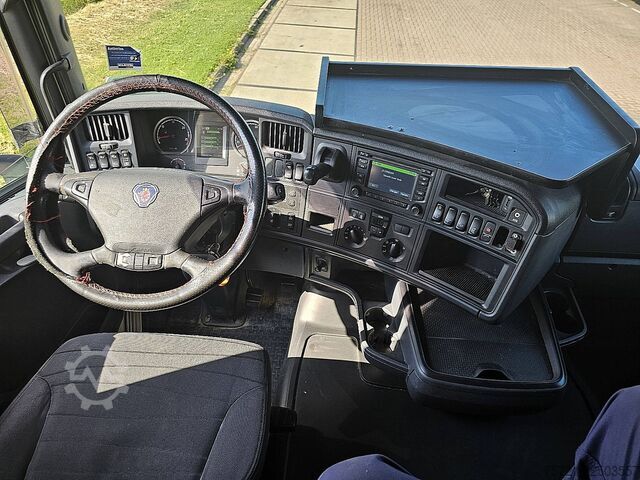 Plattformanhänger SCANIA R450