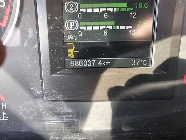 Plattformanhänger SCANIA R450