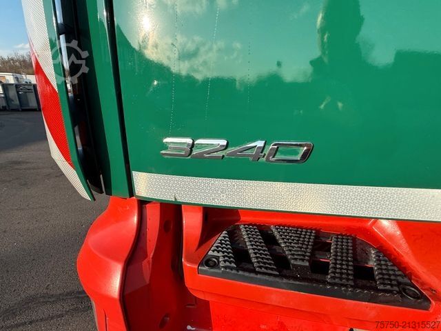 Kuorma-auton runko MERCEDES-BENZ Arocs 3240 8x2 - 3 x Lenkachsen